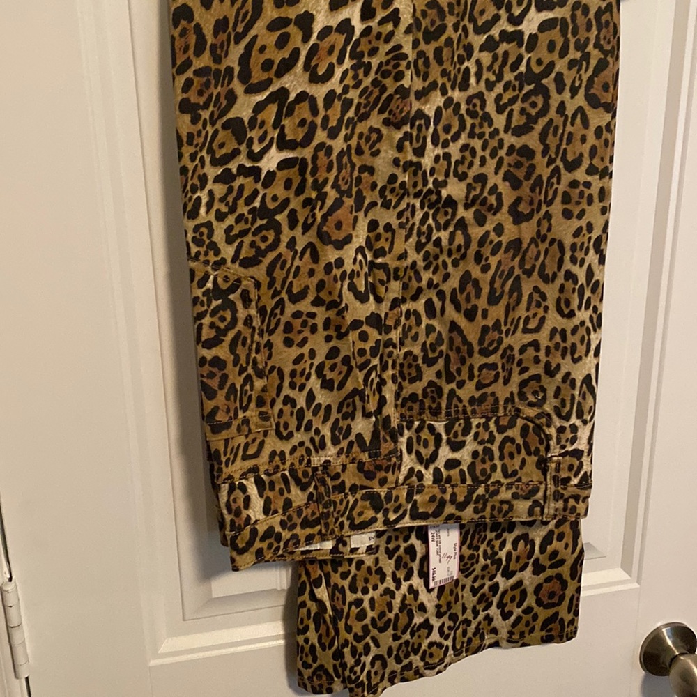 JONES NEW YORK Leopard-Print Jeans